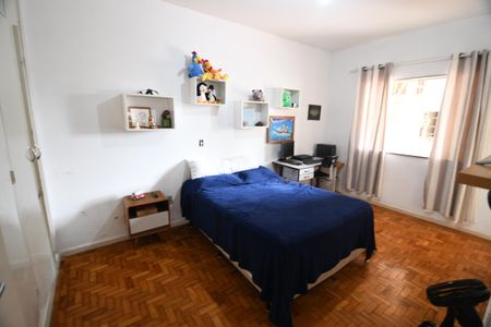 Casa para alugar com 663m², 3 quartos e 5 vagasSuíte