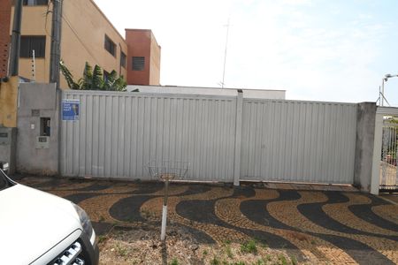 Casa para alugar com 663m², 3 quartos e 5 vagasFachada - Placa