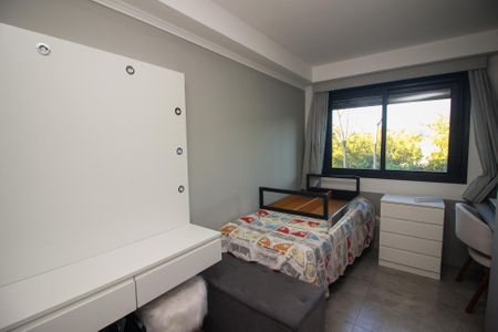 Quarto de apartamento para alugar com 2 quartos, 88m² em Nonoai, Porto Alegre