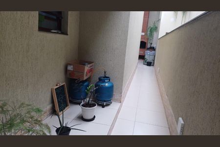 Casa à venda com 161m², 3 quartos e 2 vagas Casa à venda com 161m², 3 quartos e 2 vagasFoto 28