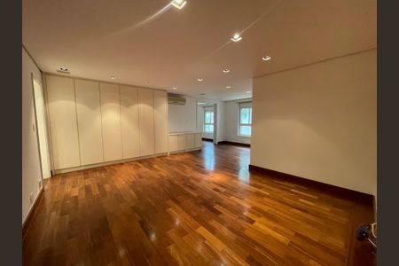 Casa de condomínio à venda com 872m², 6 quartos e 6 vagasSuíte 2