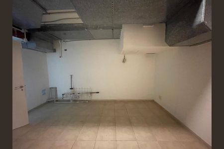 Casa de condomínio à venda com 872m², 6 quartos e 6 vagasDepósito