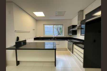 Casa de condomínio à venda com 872m², 6 quartos e 6 vagasCozinha