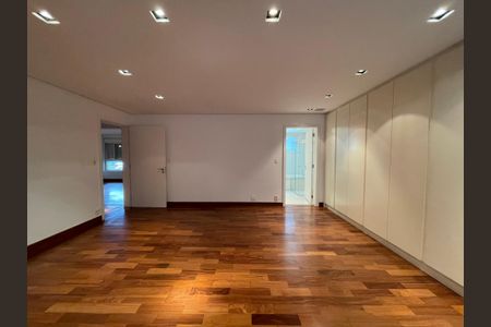 Casa de condomínio à venda com 872m², 6 quartos e 6 vagasSuíte 2