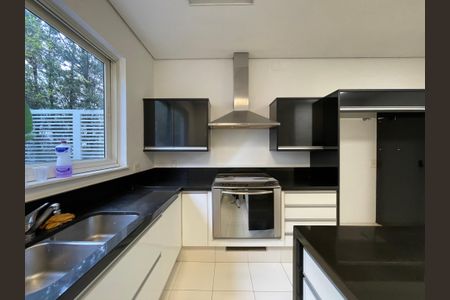 Casa de condomínio à venda com 872m², 6 quartos e 6 vagasCozinha