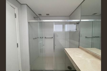 Casa de condomínio à venda com 872m², 6 quartos e 6 vagasBanheiro da Suíte 1