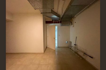 Casa de condomínio à venda com 872m², 6 quartos e 6 vagasDeposito