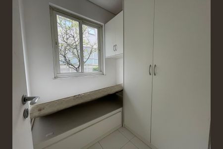 Casa de condomínio à venda com 872m², 6 quartos e 6 vagasQuarto de Serviço 2