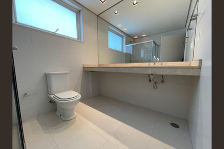 Casa de condomínio à venda com 872m², 6 quartos e 6 vagasBanheiro Social