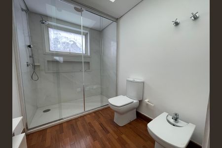 Casa de condomínio à venda com 872m², 6 quartos e 6 vagasBanheiro da Suíte 3