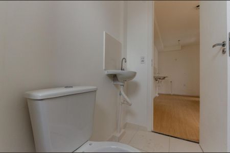 Apartamento à venda com 33m², 2 quartos e sem vaga Apartamento à venda com 33m², 2 quartos e sem vagaBanheiro