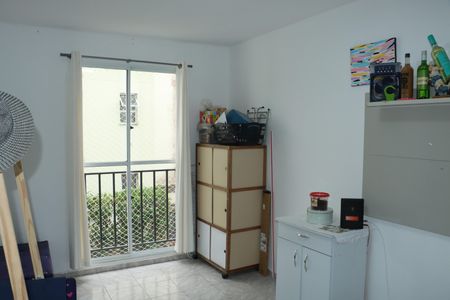 Sala de apartamento para alugar com 2 quartos, 42m² em Jardim da Gloria, Cotia