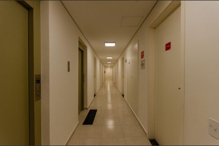 Apartamento à venda com 34m², 2 quartos e sem vagaÁrea comum