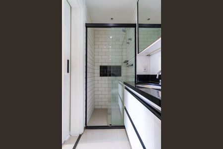 Apartamento para alugar com 71m², 2 quartos e 2 vagas Apartamento para alugar com 71m², 2 quartos e 2 vagasBanheiro da Suíte