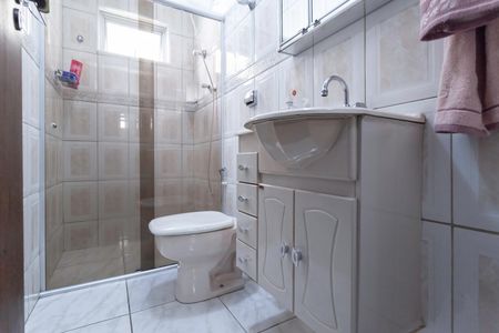 Casa à venda com 180m², 3 quartos e 4 vagas Casa à venda com 180m², 3 quartos e 4 vagasBanheiro social