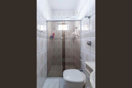 Casa à venda com 180m², 3 quartos e 4 vagas Casa à venda com 180m², 3 quartos e 4 vagasBanheiro social