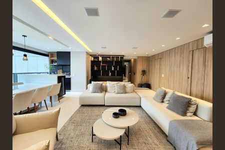 Sala de apartamento à venda com 3 quartos, 146m² em Moema, São Paulo