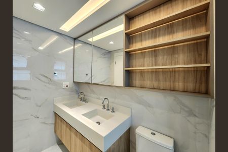 Apartamento à venda com 146m², 3 quartos e 2 vagas Apartamento à venda com 146m², 3 quartos e 2 vagasBanheiro da Suíte 3