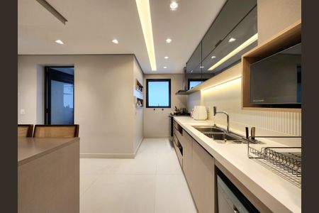 Apartamento à venda com 146m², 3 quartos e 2 vagas Apartamento à venda com 146m², 3 quartos e 2 vagasCozinha