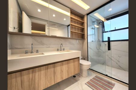 Apartamento à venda com 146m², 3 quartos e 2 vagas Apartamento à venda com 146m², 3 quartos e 2 vagasBanheiro da Suíte 3