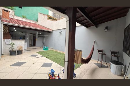 Casa à venda com 230m², 3 quartos e 5 vagasQuintal
