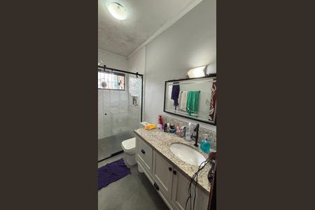 Casa à venda com 230m², 3 quartos e 5 vagasBanheiro da Suíte