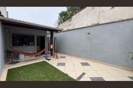 Casa à venda com 230m², 3 quartos e 5 vagasQuintal