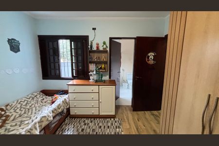 Casa à venda com 230m², 3 quartos e 5 vagasSuíte 2