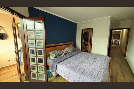 Casa à venda com 230m², 3 quartos e 5 vagasSuíte 1