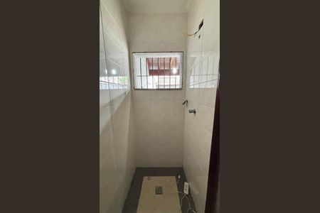 Casa à venda com 230m², 3 quartos e 5 vagasBanheiro de Serviço