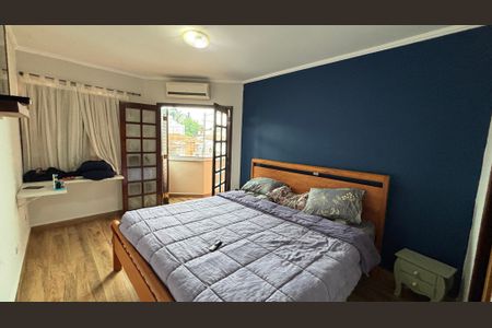 Casa à venda com 230m², 3 quartos e 5 vagasSuíte 1