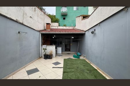 Casa à venda com 230m², 3 quartos e 5 vagasQuintal