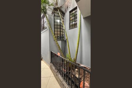 Casa à venda com 230m², 3 quartos e 5 vagasQuintal
