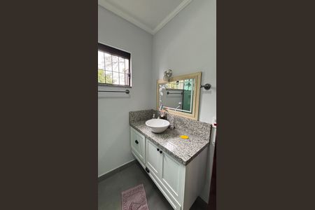 Casa à venda com 230m², 3 quartos e 5 vagasBanheiro Social