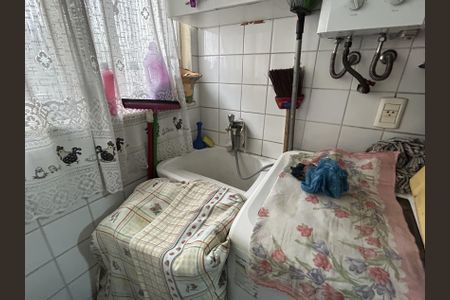 Apartamento à venda com 70m², 3 quartos e 1 vagaÁrea de Serviço