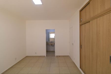 Casa à venda com 264m², 4 quartos e 1 vagaSuíte