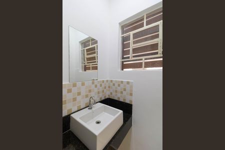 Casa à venda com 264m², 4 quartos e 1 vagaBanheiro da Edícula