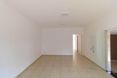 Casa à venda com 264m², 4 quartos e 1 vagaSala 