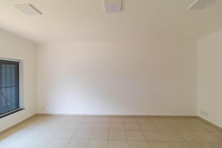 Casa à venda com 264m², 4 quartos e 1 vagaSala 