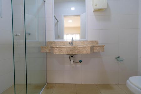 Casa à venda com 264m², 4 quartos e 1 vagaBanheiro da Suíte