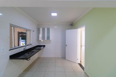 Casa à venda com 264m², 4 quartos e 1 vagaCozinha