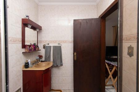 Casa para alugar com 244m², 4 quartos e 5 vagasBanheiro da Suíte