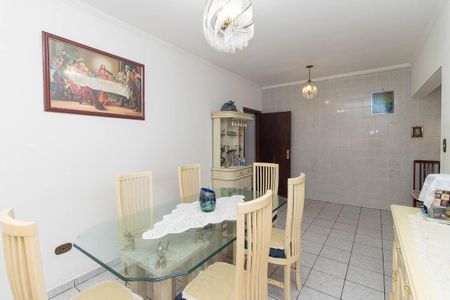 Casa para alugar com 244m², 4 quartos e 5 vagasCopa