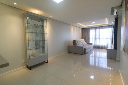 Apartamento para alugar com 66m², 2 quartos e 1 vagaSala