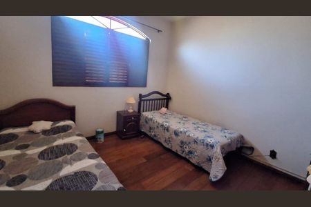 Foto 29 de casa à venda com 7 quartos, 305m² em Castelo, Belo Horizonte