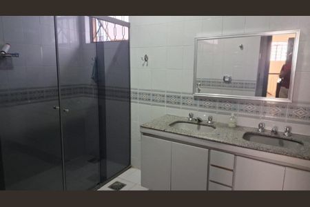 Casa à venda com 305m², 7 quartos e 4 vagasFoto 08