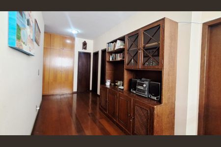 Casa à venda com 305m², 7 quartos e 4 vagasFoto 10