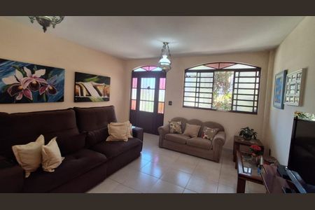 Casa à venda com 305m², 7 quartos e 4 vagasFoto 35