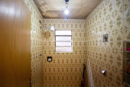 Banheiro 1 de casa à venda com 4 quartos, 125m² em Taboão, Diadema