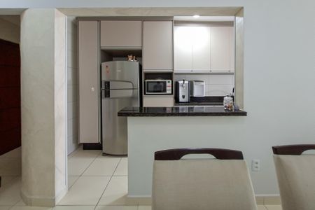 Apartamento para alugar com 89m², 2 quartos e 2 vagas Apartamento para alugar com 89m², 2 quartos e 2 vagasCozinha